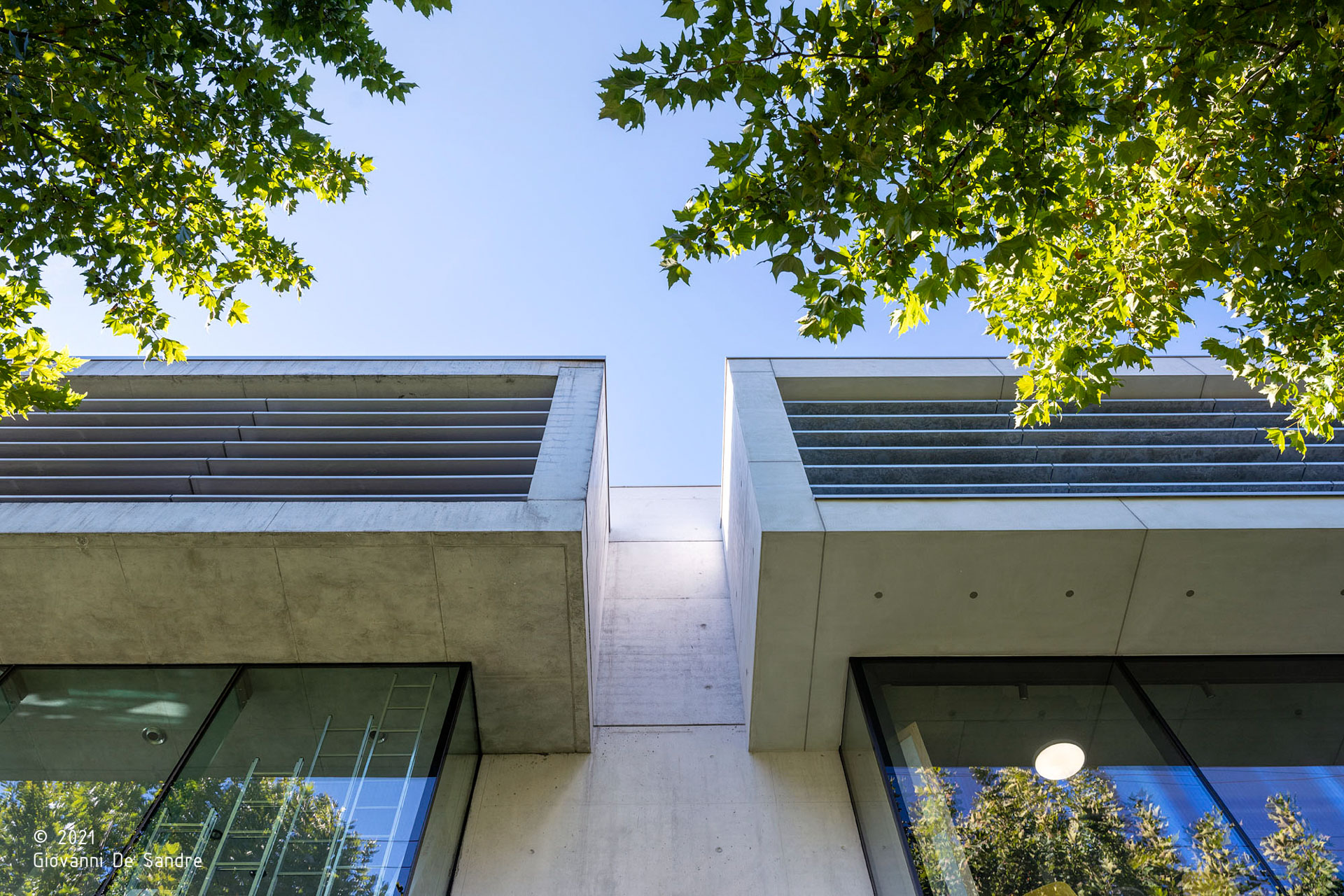 Blaas; Bozen; Firmensitz; Sichtbeton; Ausstellungsraum; Werkstatt; Betonarchitektur; monovolume architecture + design; Architektur Südtirol; monovolume Architekten