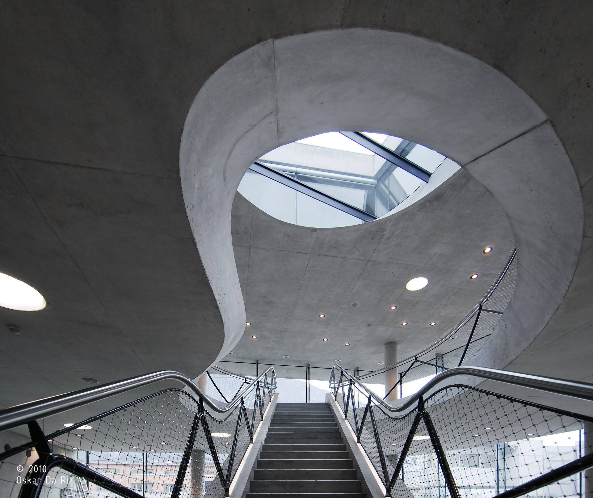 Blaas; Bozen; Firmensitz; Sichtbeton; Ausstellungsraum; Werkstatt; Betonarchitektur; monovolume architecture + design; Architektur Südtirol; monovolume Architekten