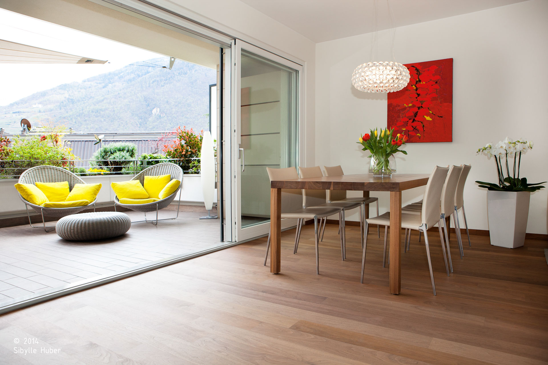Appartment N; Bolzano; renovation; interior design; studio monovolume architecture + design; architecture South Tyrol; offices; terrace design; kitchen design; modern architecture; monovolume architects