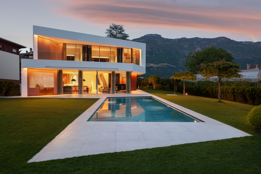 Casa G; Lana; Alto Adige; Architettura & Paesaggio; Natura; Villa; Casa di lusso; Piscina Privata; architettura contemporanea; monovolume architecture + design; architettura Alto Adige; monovolume architetti