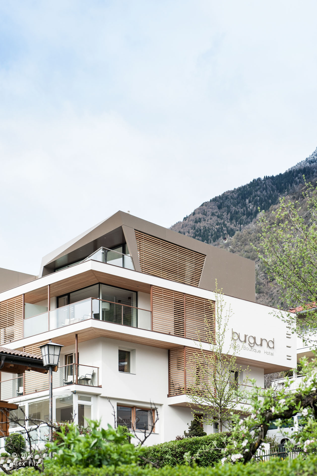 Hotel burgund, burgund boutique hotel; relax hotel; lifestyle hotel; hotel, vacanza a merano e dintorni; relax; monovolume architecture + design; architettura Alto Adige; architettura moderna; monovolume architetti