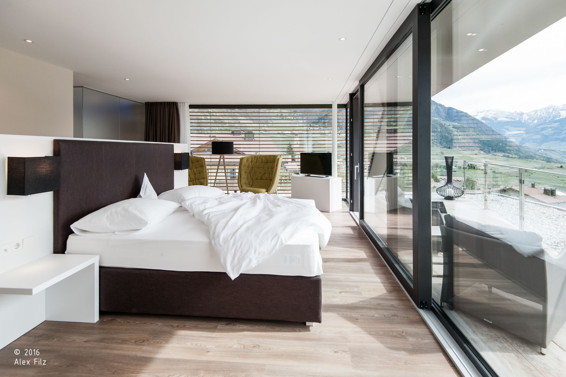 Hotel burgund, burgund boutique hotel; sauna hotel; lifestyle hotel; hotel, vacanza a merano e dintorni; spa alto adige; relax; monovolume architecture + design; architettura Alto Adige; architettura moderna; monovolume architetti