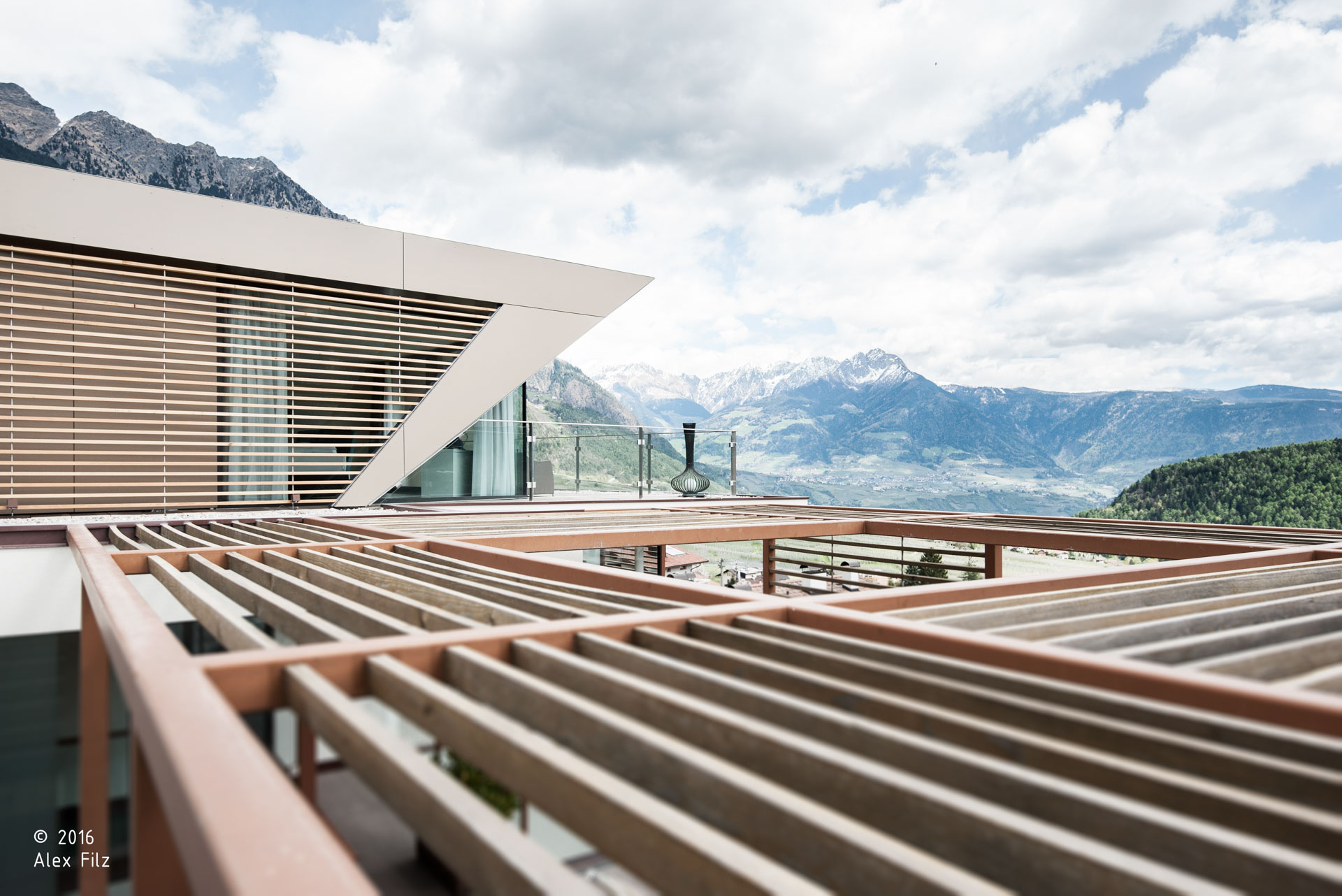 Hotel burgund, burgund boutique hotel; sauna hotel; lifestyle hotel; hotel, vacanza a merano e dintorni; spa alto adige; relax; monovolume architecture + design; architettura Alto Adige; architettura moderna; monovolume architetti