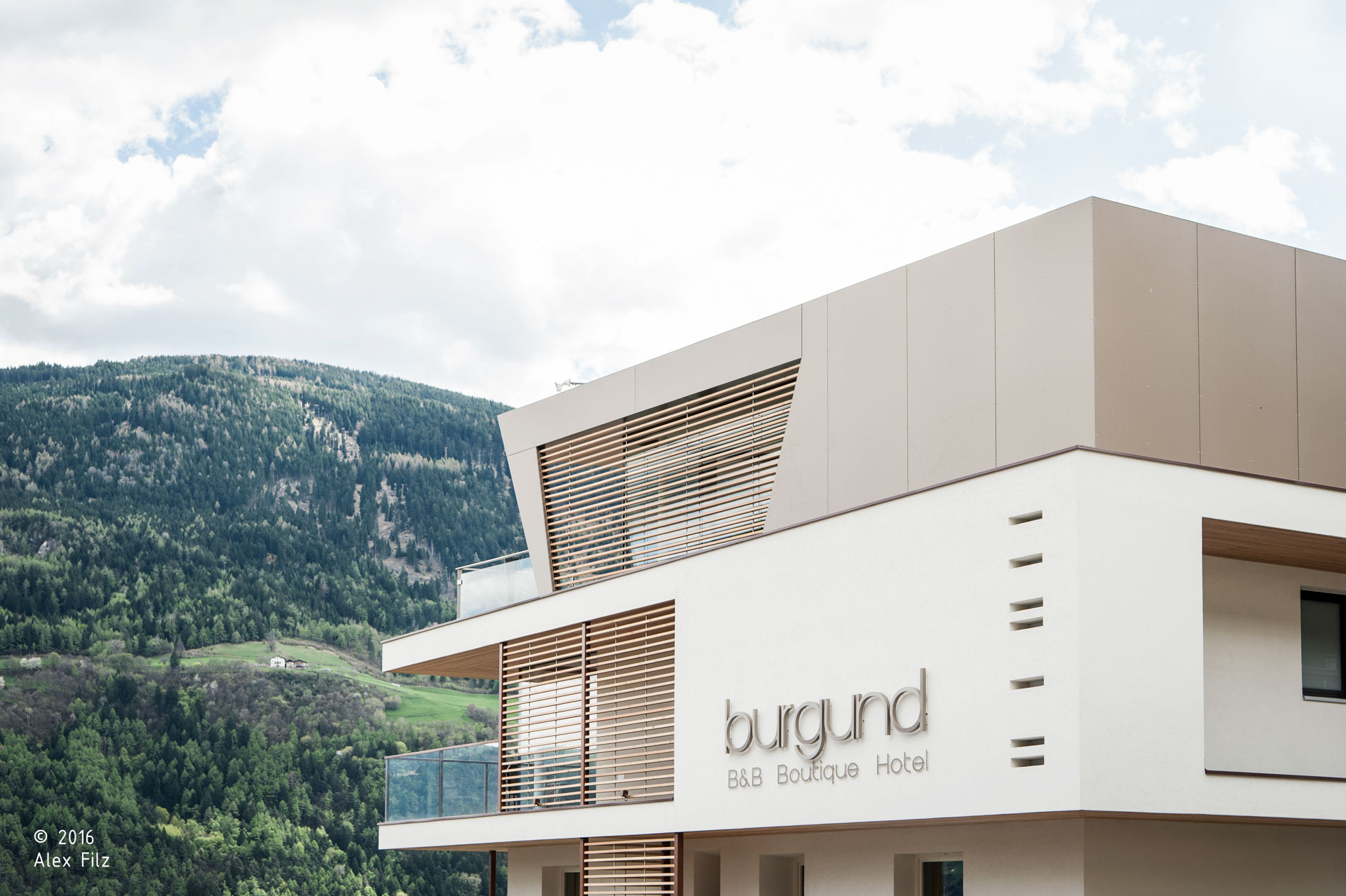 Hotel burgund, burgund boutique hotel; sauna hotel; lifestyle hotel; hotel, vacanza a merano e dintorni; spa alto adige; relax; monovolume architecture + design; architettura Alto Adige; architettura moderna; monovolume architetti