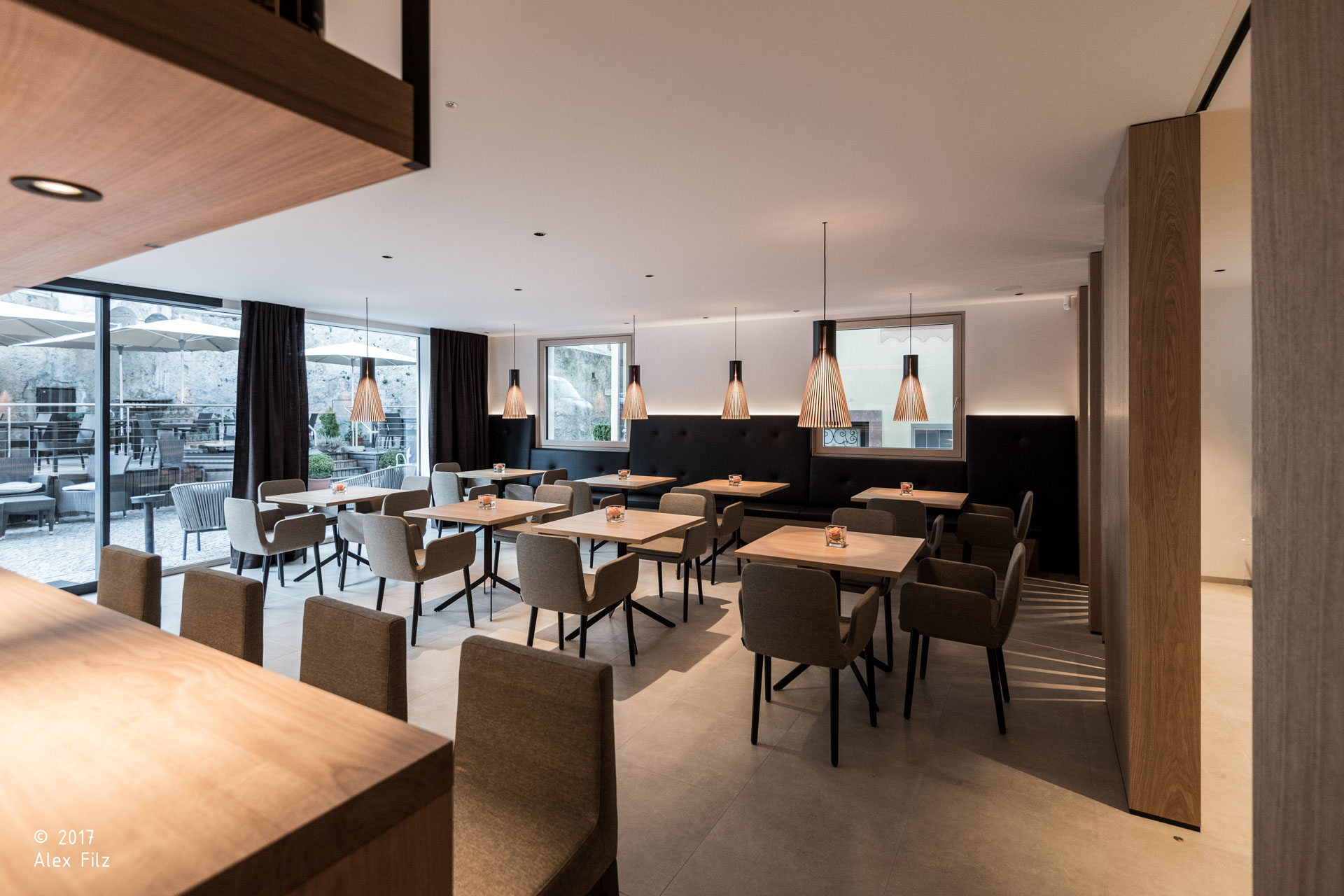 Alpin & Stylehotel DIE SONNE, Parcines; infinitypool; piscina; Tradizioni; Archittura alpina, hotel, vacanza a merano e dintorni; relax; monovolume architecture + design; architettura Alto Adige; architettura moderna; monovolume architetti
