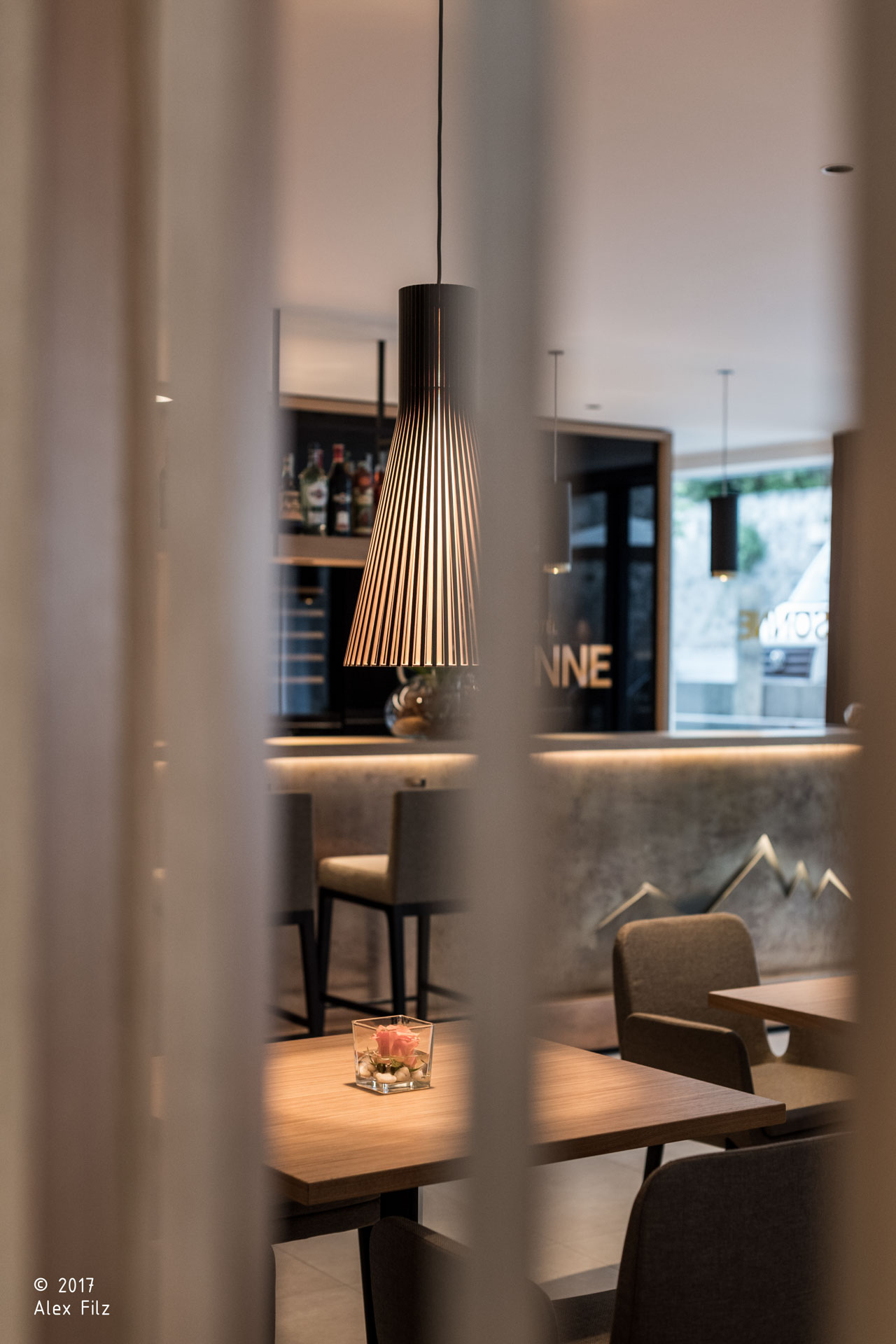 Alpin & Stylehotel DIE SONNE, Parcines; infinitypool; piscina; Tradizioni; Archittura alpina, hotel, vacanza a merano e dintorni; relax; monovolume architecture + design; architettura Alto Adige; architettura moderna; monovolume architetti