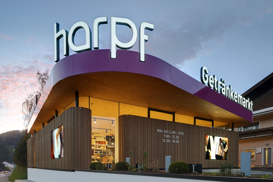 Harpf; Mercato del Bere; Brunico; drinks; gastronomia; bevande Viola; Mercato Design; monovolume architecture + design; architettura Alto Adige; architettura moderna; monovolume architetti