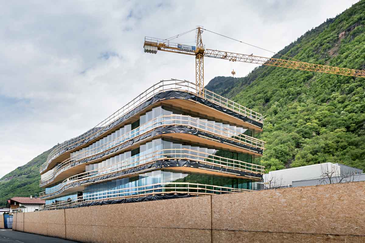 Evento architettura; Cantiere Dr. Schär; Under Costruction; Cantiere Alto Adige; studio monovolume architecture + design; monovolume Bolzano; architettura Alto Adige; studio architettura Bolzano; monovolume architetti