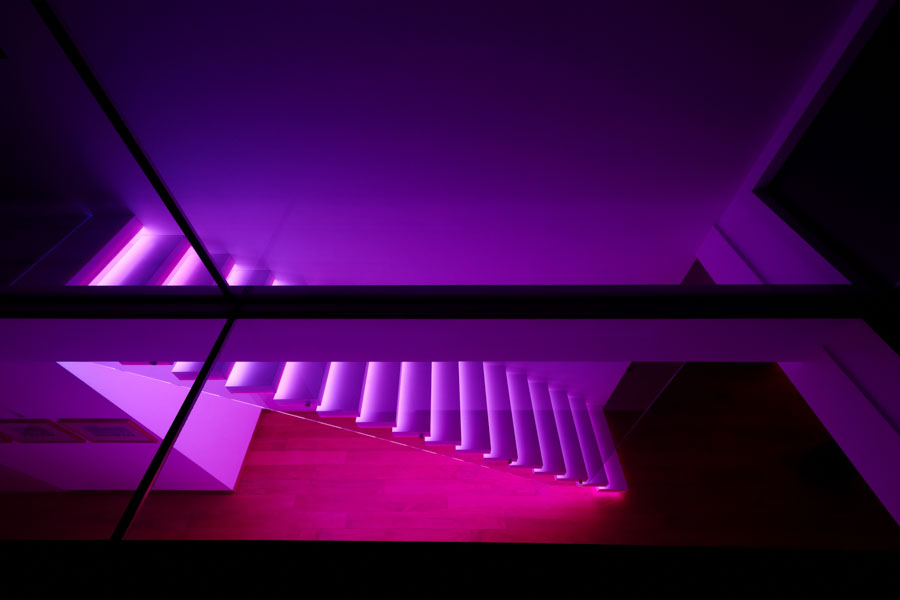 Appartamento K; Bolzano; ristrutturazione; interior design; monovolume architecture + design; architettura Alto Adige; uffici; Corian, scala Corian, architettura moderna; monovolume architetti